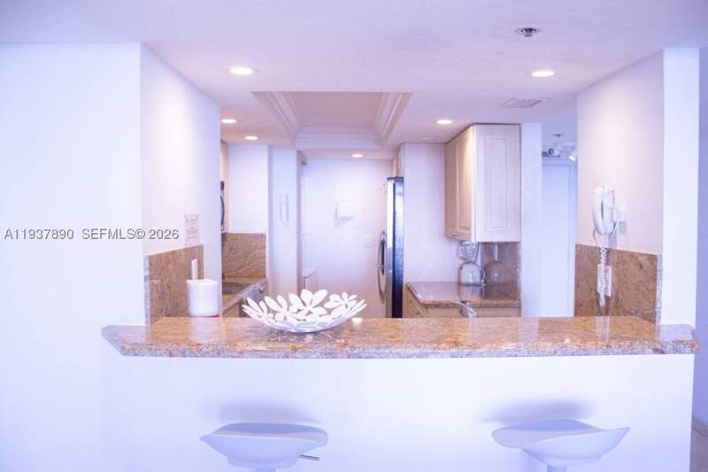 2 bedroom Condominium at 1717 N Bayshore Dr B-4141, Venetia Condo, Miami — photo 5