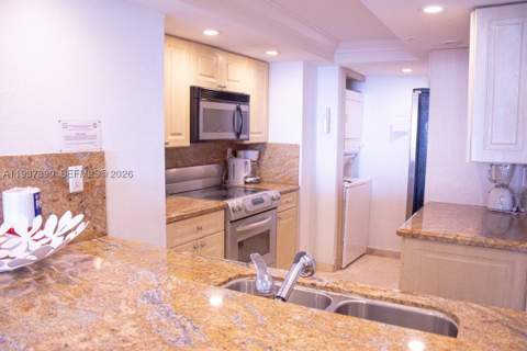 1717 N Bayshore Dr B-4141, Miami FL - photo 6 of 27