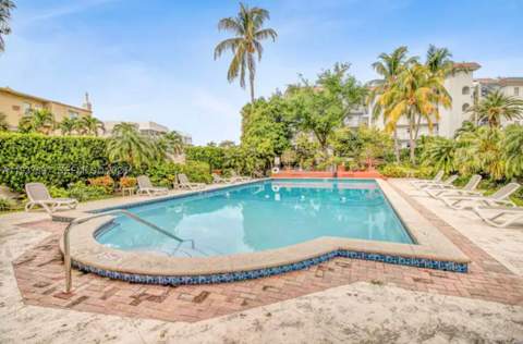 255 W 24th St 234, Miami Beach FL - photo 10 of 17