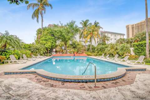 255 W 24th St 234, Miami Beach FL - photo 11 of 17