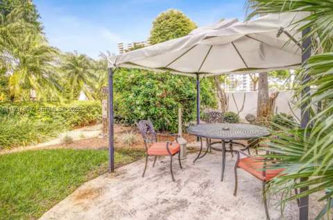 255 W 24th St 234, Miami Beach FL - photo 13 of 17