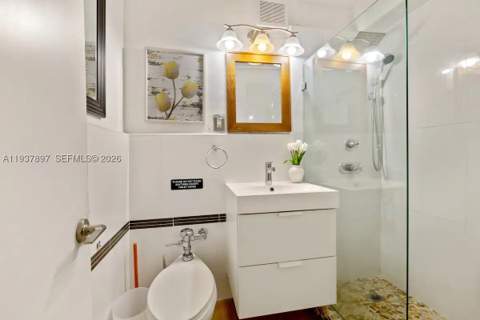 255 W 24th St 234, Miami Beach FL - photo 8 of 17