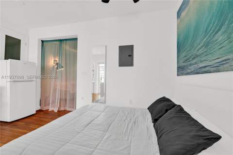 439 15th St 2, Miami Beach FL - photo 7 of 20