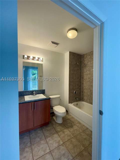 455 NE 25th St 407, Miami FL - photo 24 of 50