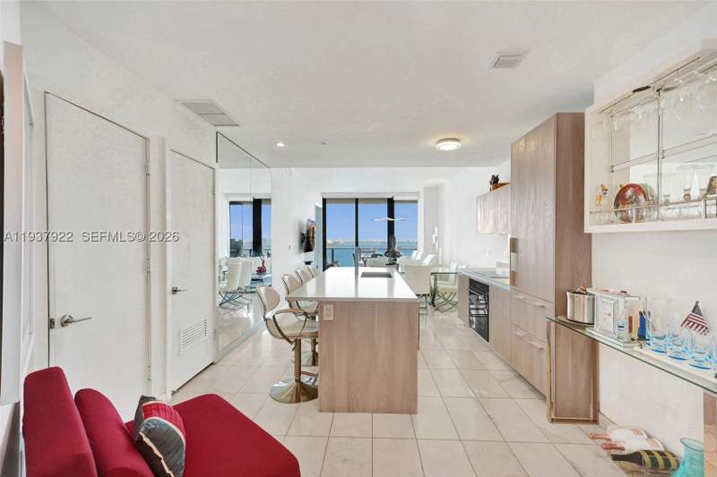 2 bedroom Condominium at 480 NE 31st St 1705, Gran Paraiso Condo, Miami — photo 5