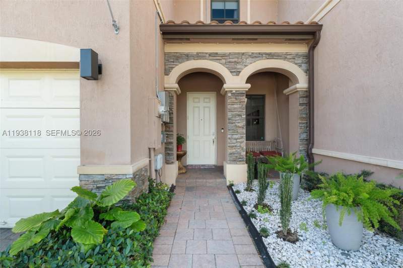 3 bedroom Townhouse at 3436 W 90th St, Bellagio, Hialeah — photo 3