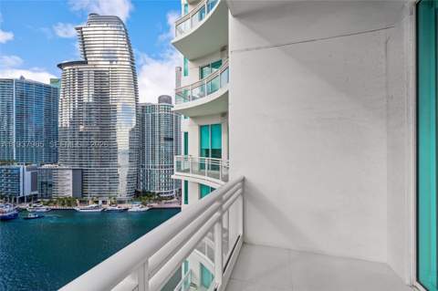 900 Brickell Key Blvd 2004, Miami FL - photo 21 of 35