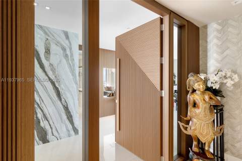 900 Brickell Key Blvd 2004, Miami FL - photo 8 of 35