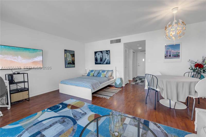 0 bedroom Condominium at 1200 West Ave 811, Mirador 1200 Condo, Miami Beach — photo 2