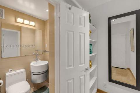 255 W 24th St 542, Miami Beach FL - photo 11 of 19