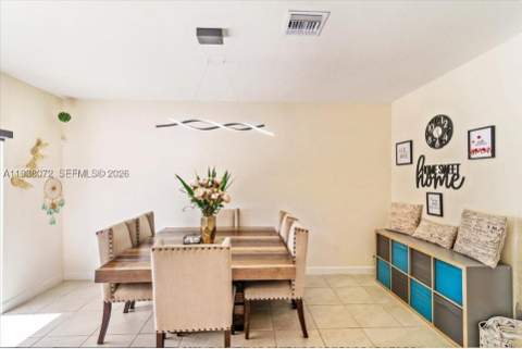 11431 W 32nd Ln, Hialeah FL - photo 8 of 19