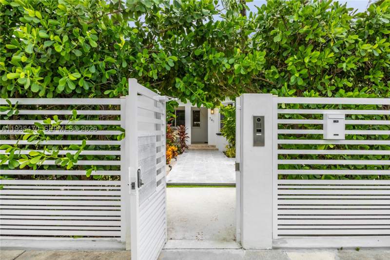 3 bedroom SingleFamilyResidence at 741 NE 87th St, North Shore Crest, Miami — photo 4
