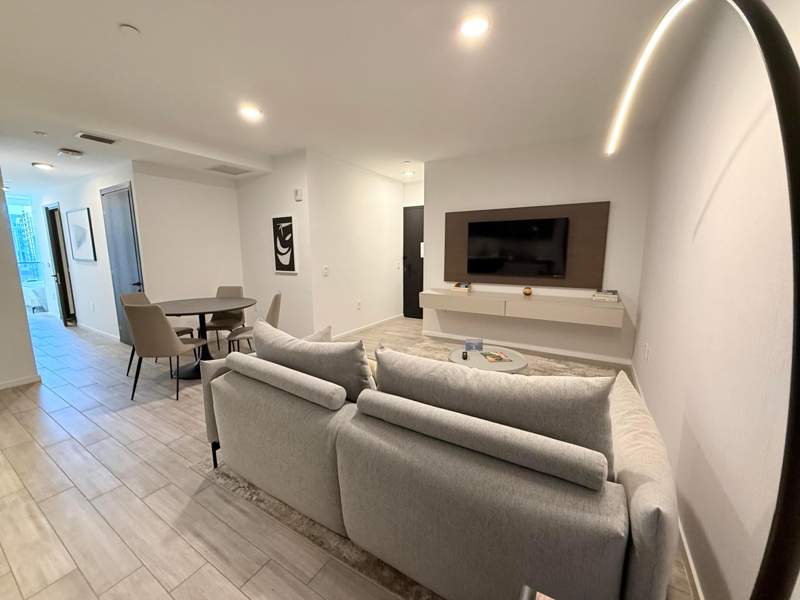 1 bedroom Condominium at 398 NE 5th Street 1715, The Elser, Miami — photo 4