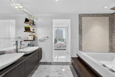 200 Biscayne Boulevard Way 4414, Miami FL - photo 13 of 29