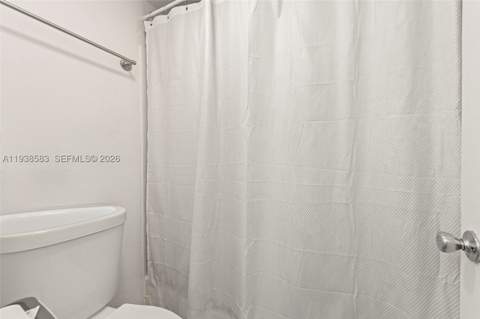 2350 NE 135th St 1006, North Miami FL - photo 17 of 28