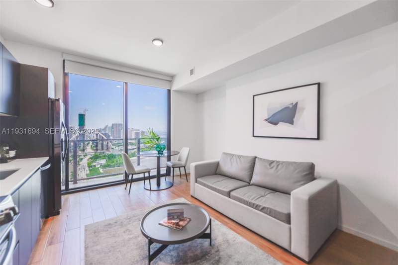 1 bedroom Condominium at 398 NE 5th St 2407, Elser, Miami — photo 3