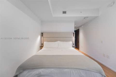 398 NE 5th St 2407, Miami FL - photo 9 of 26