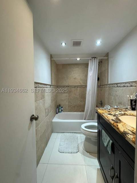 20401 NE 30th Ave 108-8, Aventura FL - photo 15 of 32