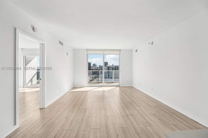 2 bedroom Condominium at 4250 Biscayne Blvd 1516, 4250 Biscayne Boulevard C, Miami — photo 3