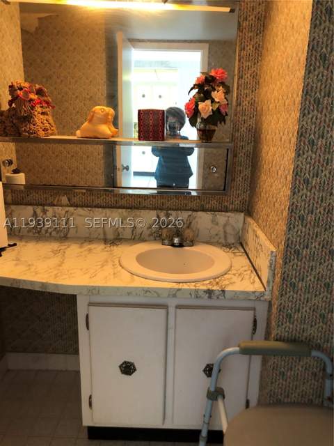 18011 Biscayne Blvd 1403, Aventura FL - photo 17 of 22
