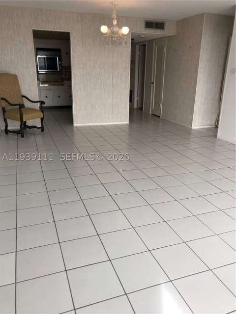 18011 Biscayne Blvd 1403, Aventura FL - photo 6 of 22