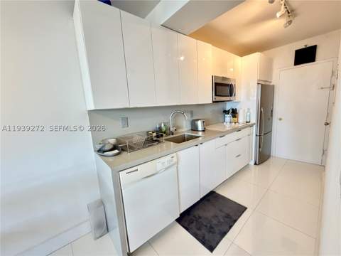 100 Lincoln Rd 1230, Miami Beach FL - photo 13 of 44
