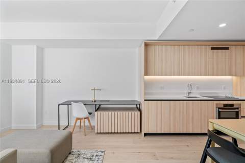 225 N Miami Ave 1405, Miami FL - photo 12 of 33