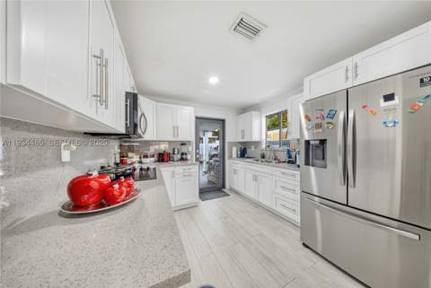 3640 SW 92nd Ave, Miami FL - photo 11 of 30