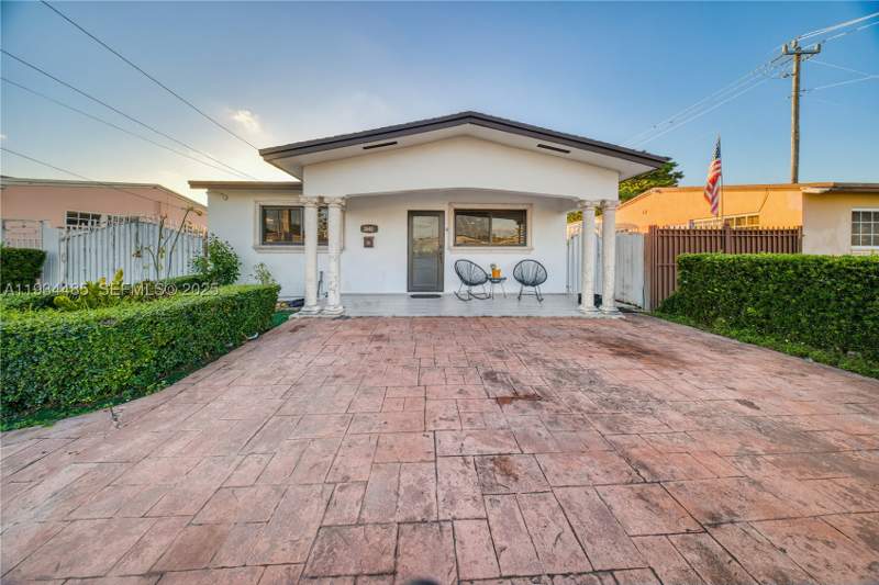 3 bedroom SingleFamilyResidence at 3640 SW 92nd Ave, Central Heights, Miami — photo 4