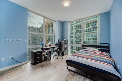 31 SE 5th St 3918, Miami FL - photo 12 of 24