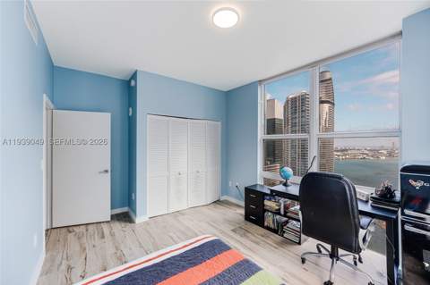 31 SE 5th St 3918, Miami FL - photo 13 of 24