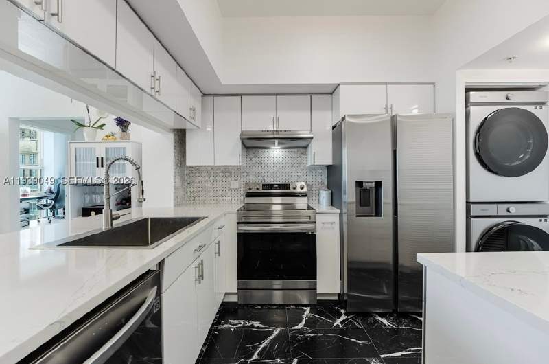 3 bedroom Condominium at 31 SE 5th St 3918, Brickell On The River N T, Miami — photo 4