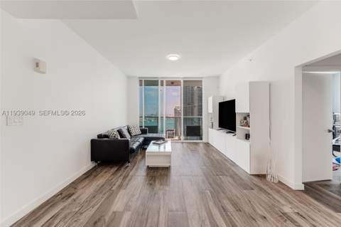 31 SE 5th St 3918, Miami FL - photo 6 of 24