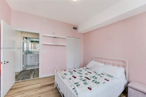 31 SE 5th St 3918, Miami FL - photo 9 of 24
