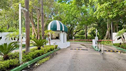 770 NE 69th St 6F, Miami FL - photo 22 of 48
