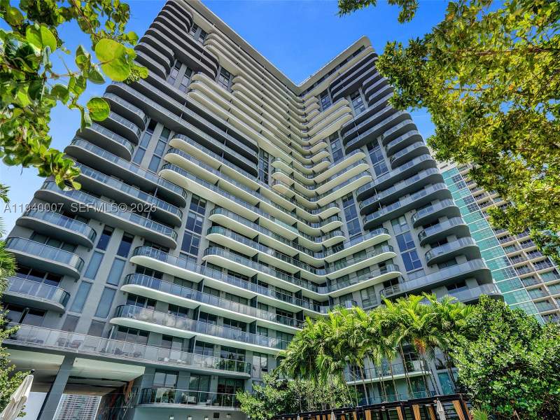 2 bedroom Condominium at 121 NE 34th St 1904, 3401 MIDTOWN CONDO, Miami — photo 2