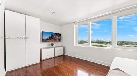 2301 Collins Ave 1632, Miami Beach FL - photo 7 of 28