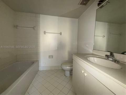 935 NE 33rd Terr 104, Homestead FL - photo 8 of 10