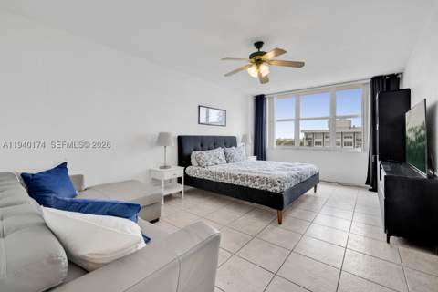 5601 Collins Ave 825, Miami Beach FL - photo 8 of 39