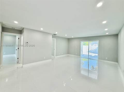 11240 SW 33rd Cir Pl, Miami FL - photo 8 of 23