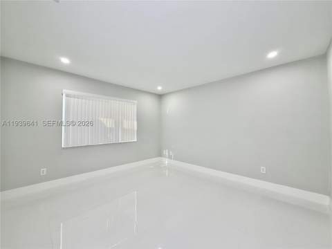 11240 SW 33rd Cir Pl, Miami FL - photo 9 of 23