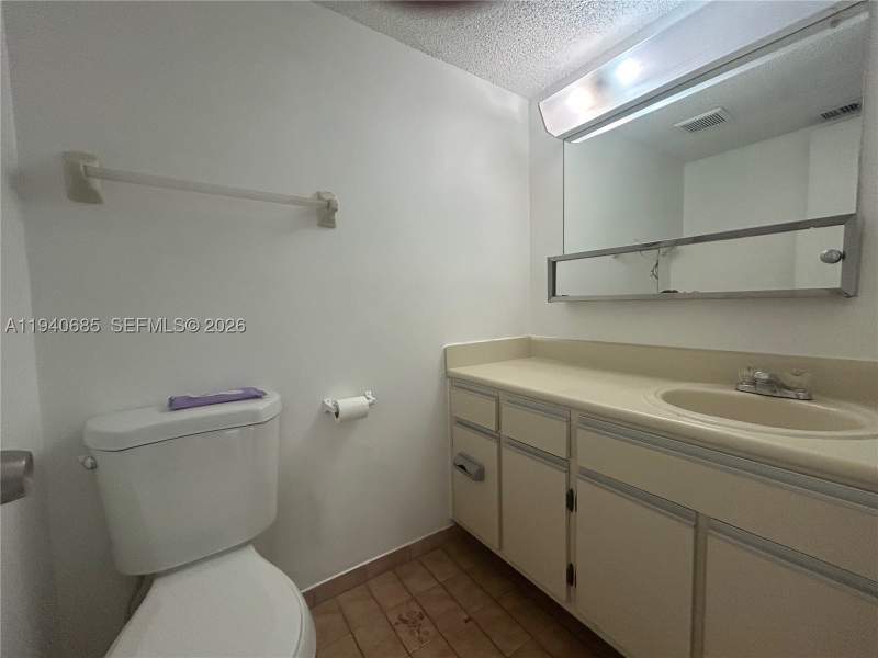 3 bedroom Townhouse at 5851 W 20th Ave 409, Conquistador Park Condo, Hialeah — photo 5