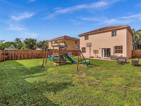 625 SE 30th Ter, Homestead FL - photo 11 of 74