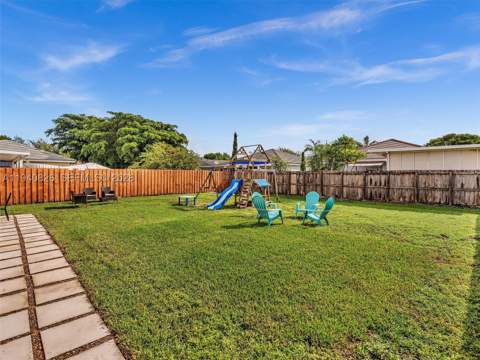 625 SE 30th Ter, Homestead FL - photo 14 of 74