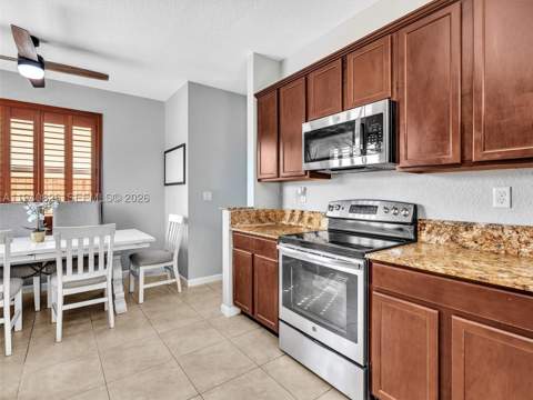 625 SE 30th Ter, Homestead FL - photo 19 of 74