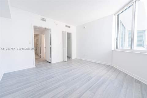 335 S Biscayne Blvd 1108, Miami FL - photo 11 of 19