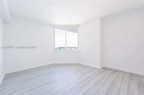 335 S Biscayne Blvd 1108, Miami FL - photo 17 of 19