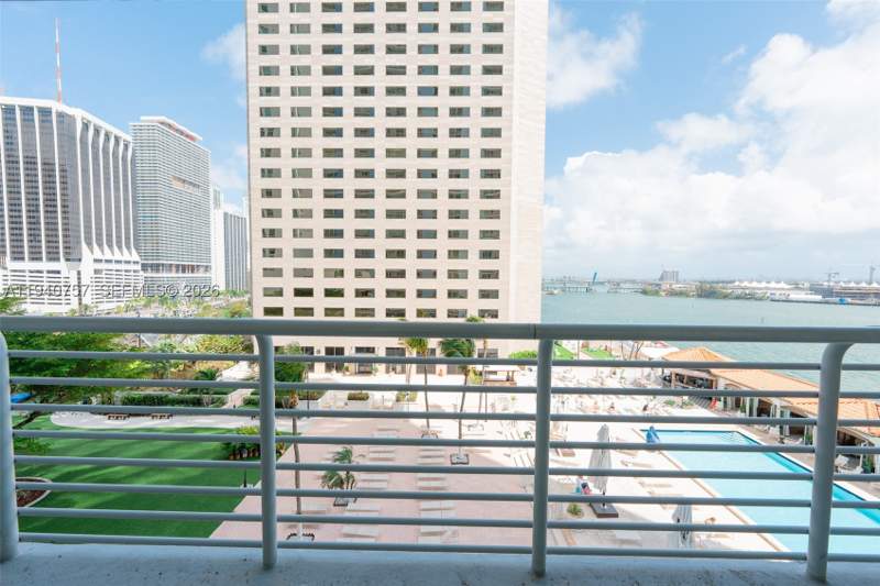 2 bedroom Condominium at 335 S Biscayne Blvd 1108, One Miami East, Miami — photo 4