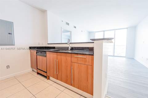 335 S Biscayne Blvd 1108, Miami FL - photo 7 of 19