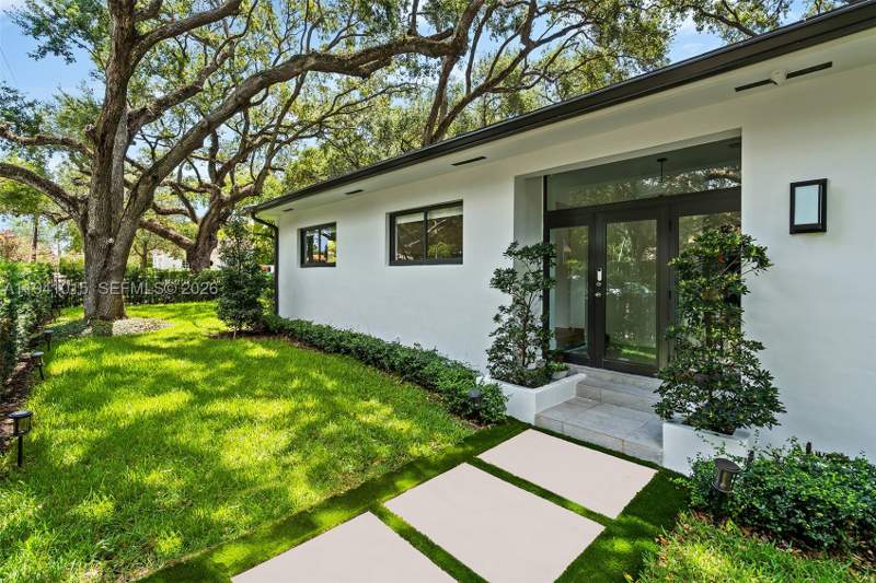 3 bedroom SingleFamilyResidence at 2602 San Domingo Street, Coral Gab Sec D Rev Pl, Coral Gables — photo 3